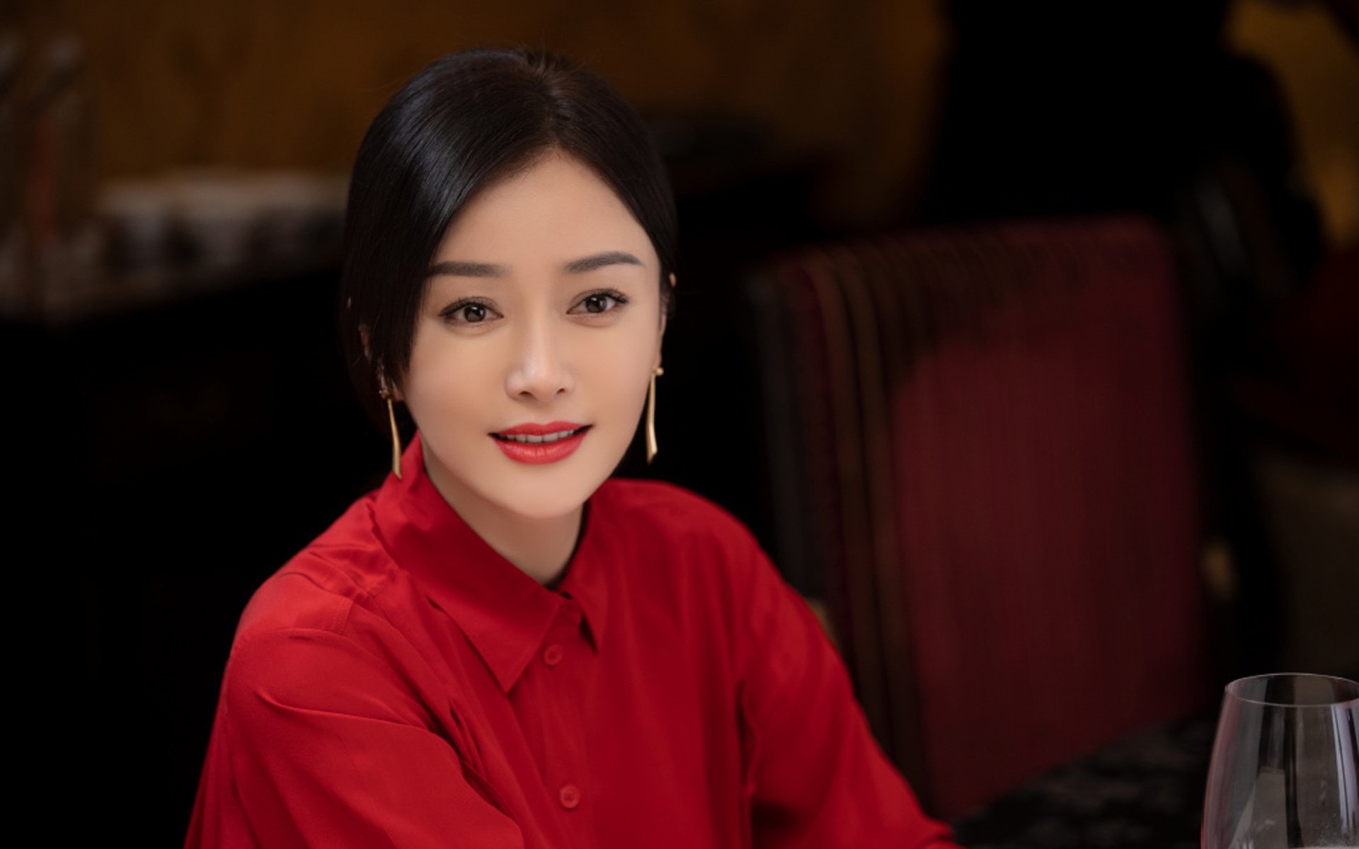kaiyun app download-技艺展示：明星球员的篮球绝技，明星 篮球