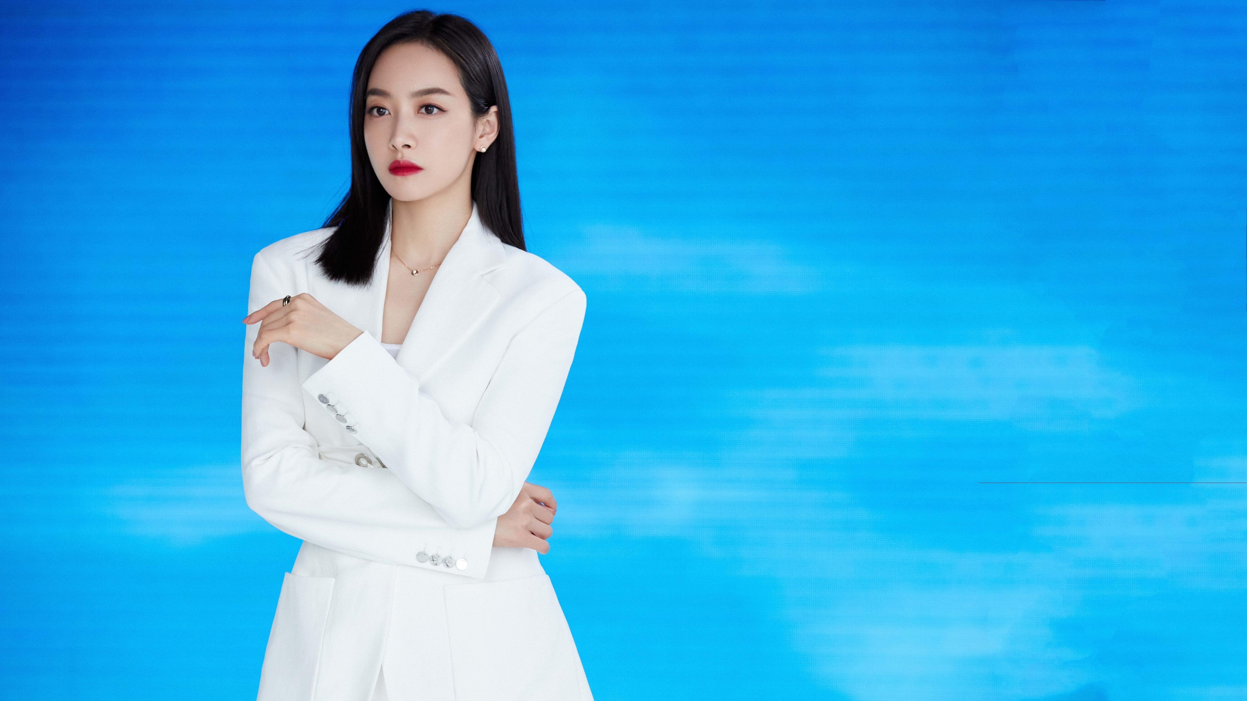 东契奇压哨命中独行侠惊险取胜，东契奇46分独行侠轻取鹈鹕