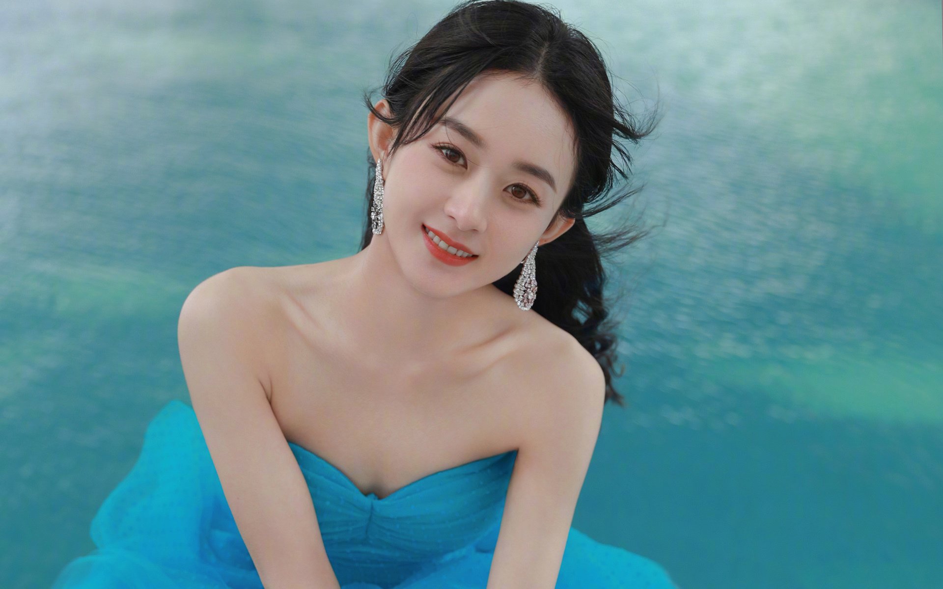 开云体育下载-切尔西中场表现出色，助球队取得胜利，切尔西助攻