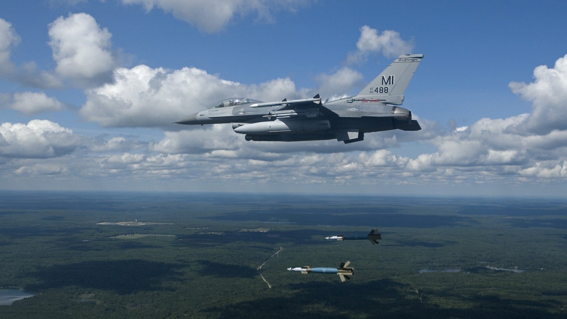 历史性羽毛球比赛使用全息辅助系统，羽毛球辅助训练工具