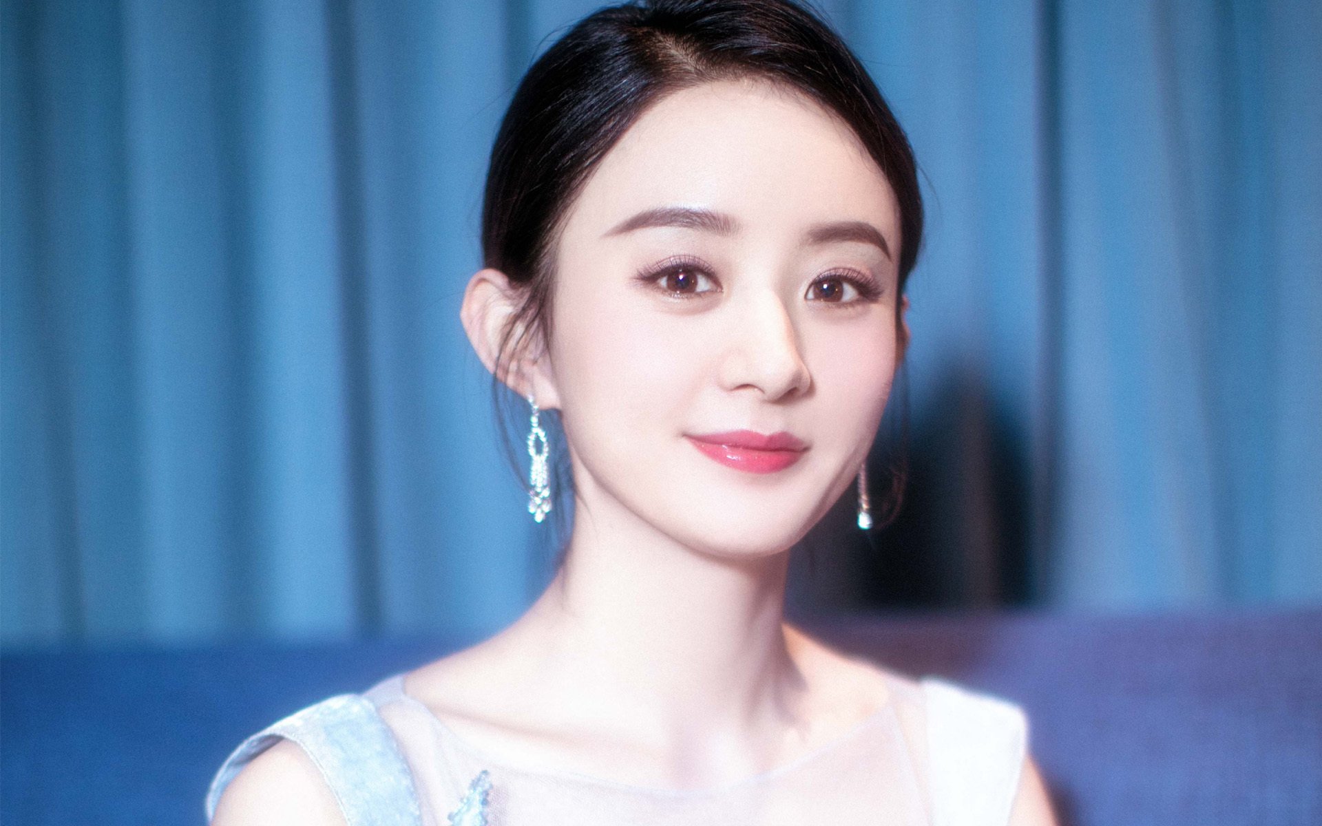 塞尔维亚女足队奋力冲刺,一路领先,塞尔维亚女足队奋力冲刺,一路领先