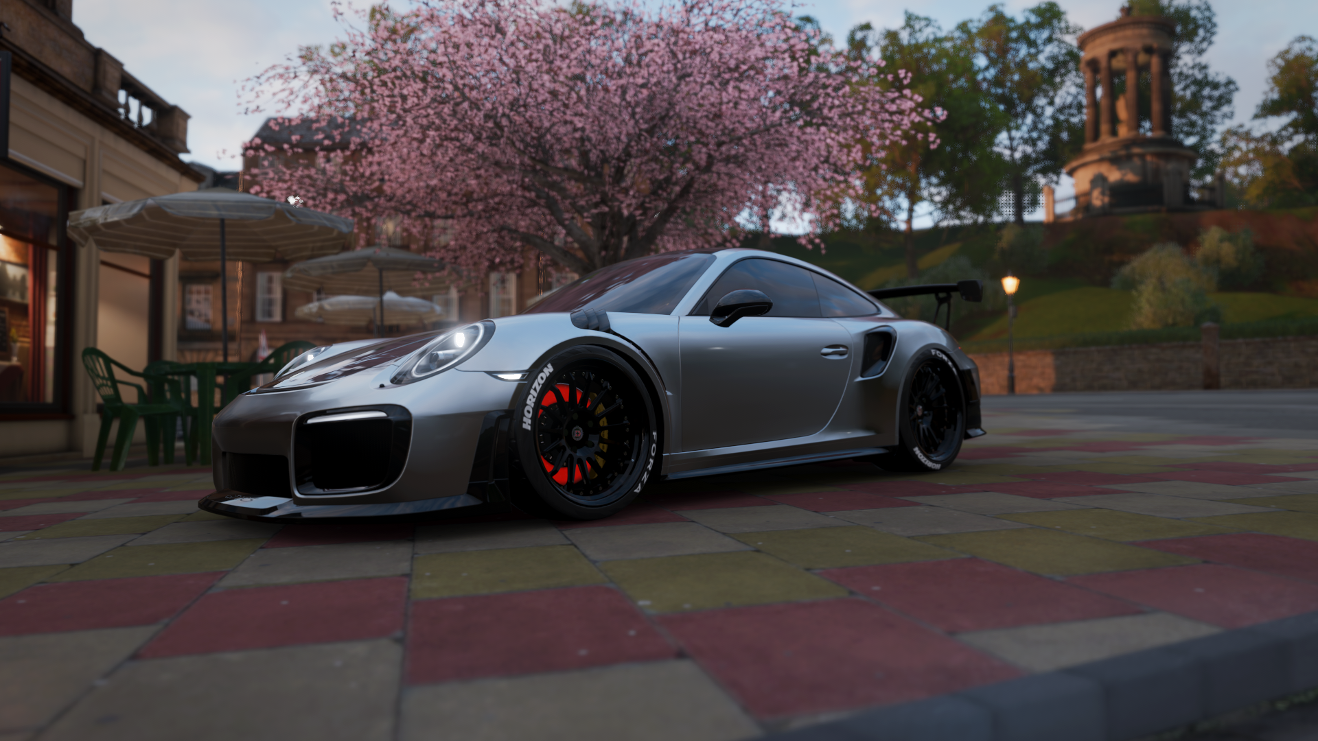 库兹马诺维奇在巴黎奥运会手球比赛中多次扑救点球,库兹马球技